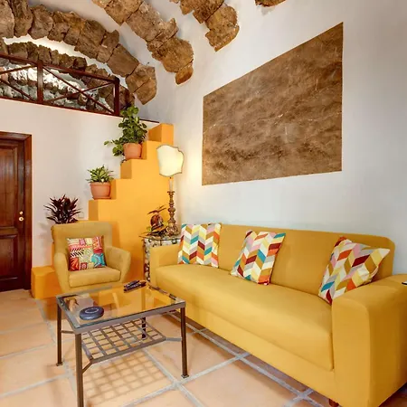 El Cactus Villa