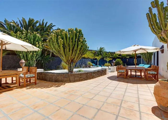 El Cactus Villa Teguise (Lanzarote)